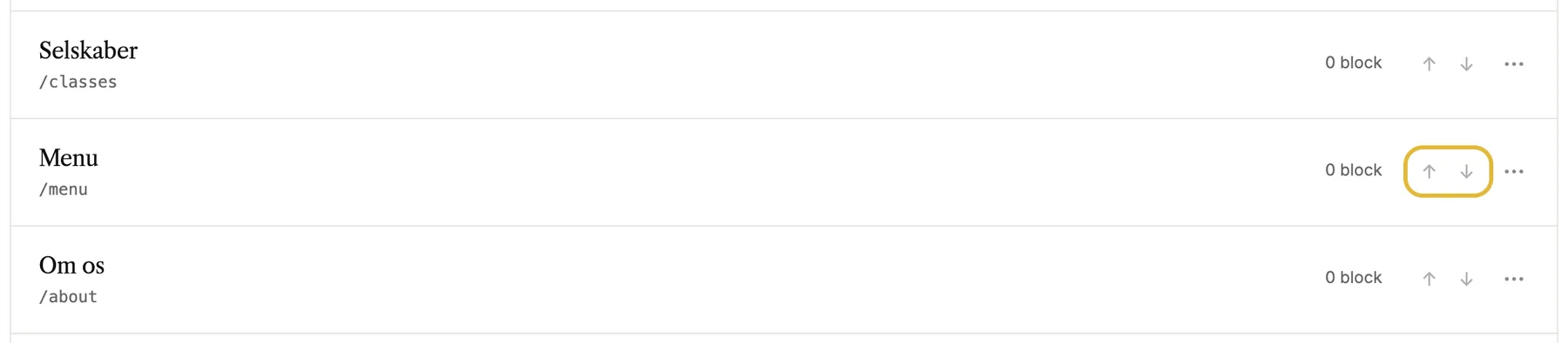 Pilarna upp och ner bredvid en sida i listan