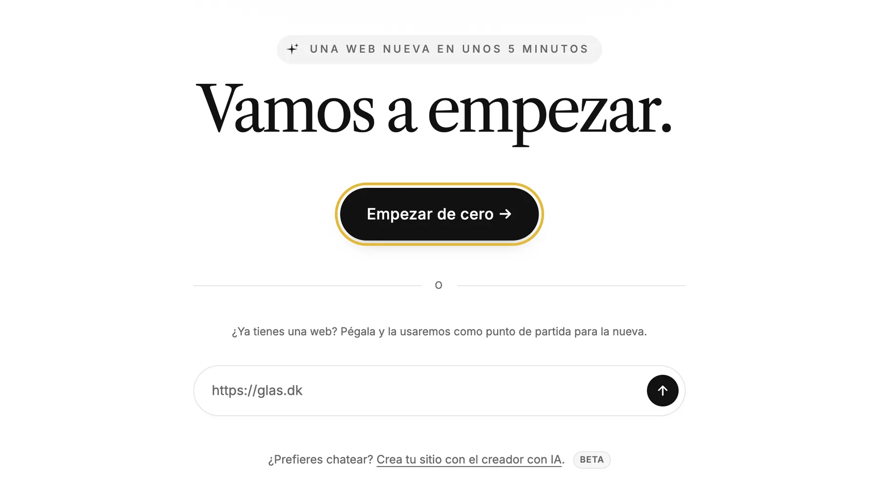 La primera pantalla de configuración, con [Empezar desde cero], un cuadro para una web existente y un enlace al creador con IA